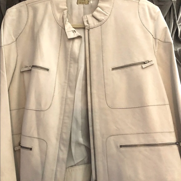 Soft Leather Max Studio Jacket - Picture 3 of 8